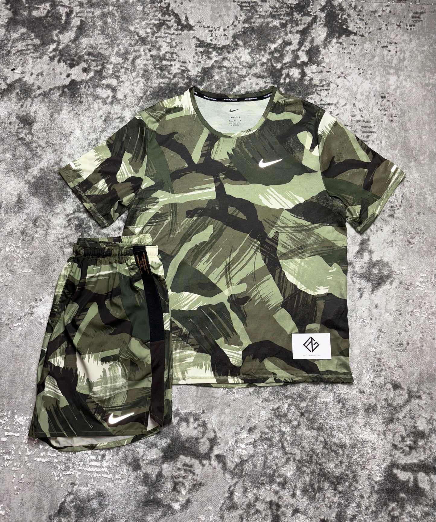 Nike Miler T-Shirt/Shorts Camo Set 'Oil Green'