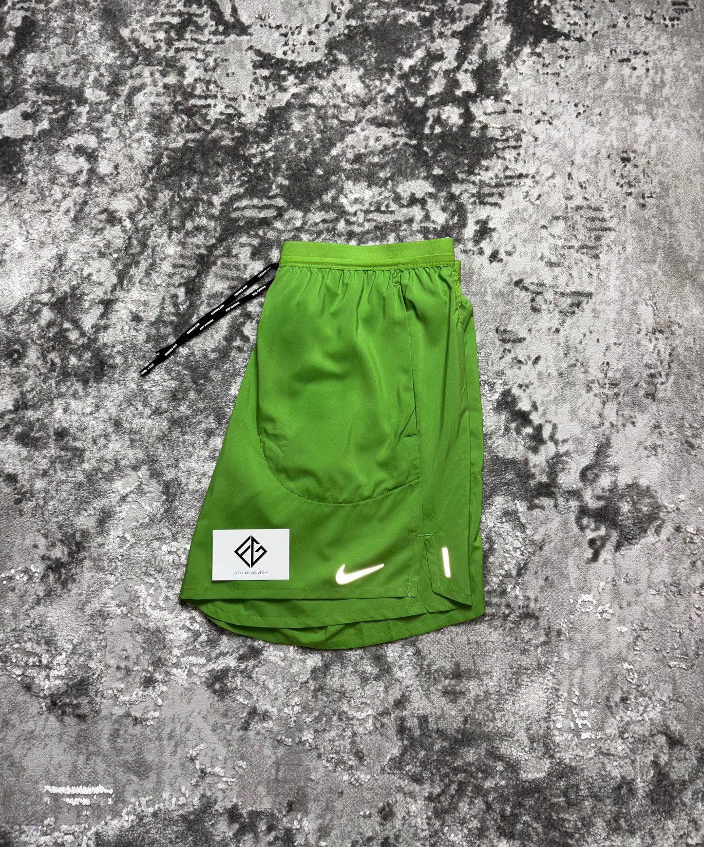 Nike 7" Flex Stride shorts 'Chlorophyll green'